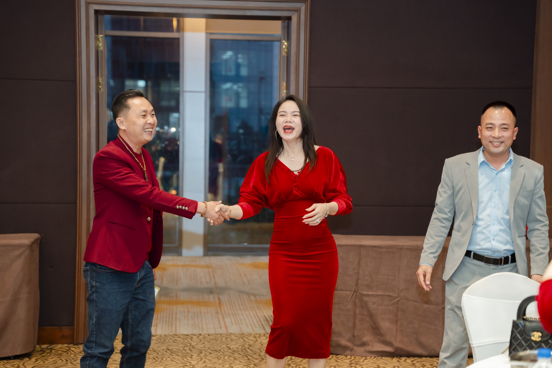 TRI ÂN KHÁCH HÀNG (19/03/2025)