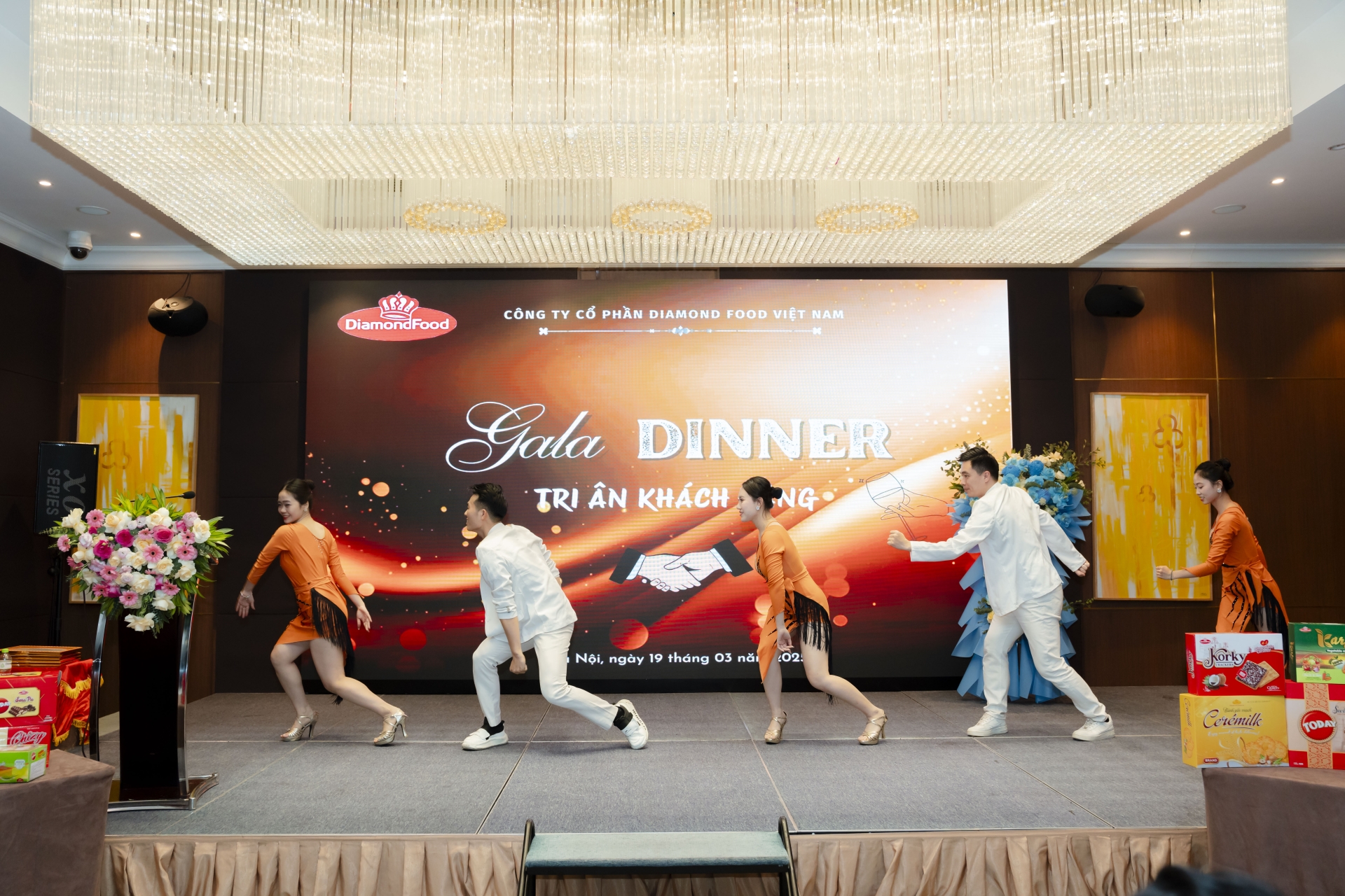 TRI ÂN KHÁCH HÀNG (19/03/2025)