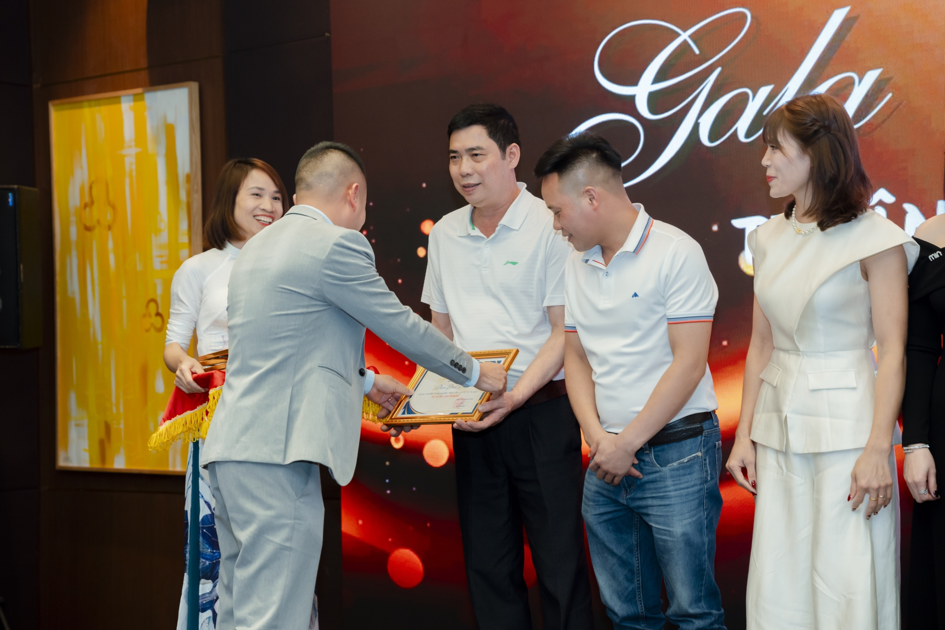 TRI ÂN KHÁCH HÀNG (19/03/2025)