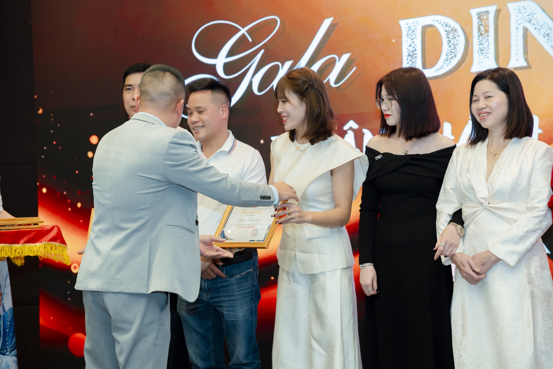 TRI ÂN KHÁCH HÀNG (19/03/2025)