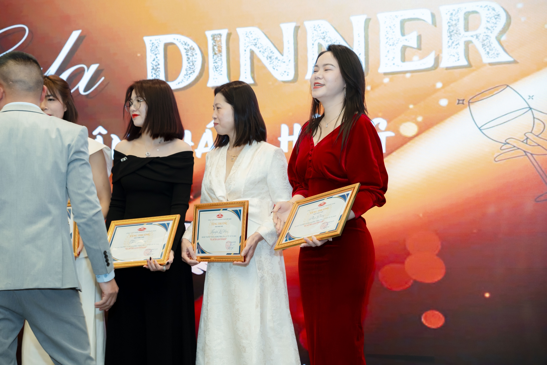 TRI ÂN KHÁCH HÀNG (19/03/2025)