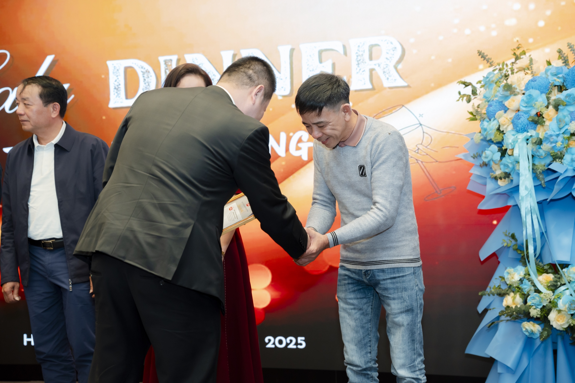 TRI ÂN KHÁCH HÀNG (19/03/2025)