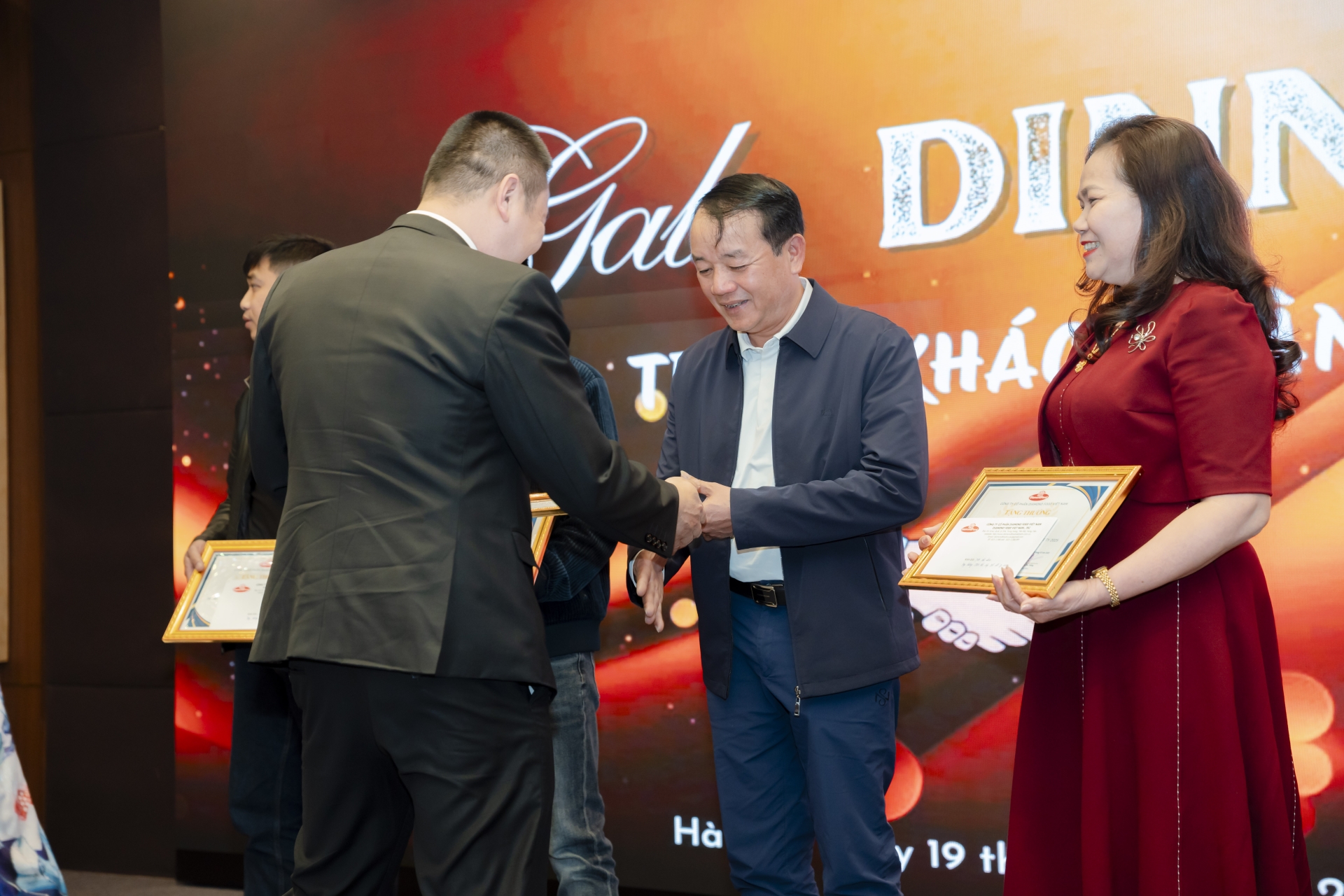 TRI ÂN KHÁCH HÀNG (19/03/2025)