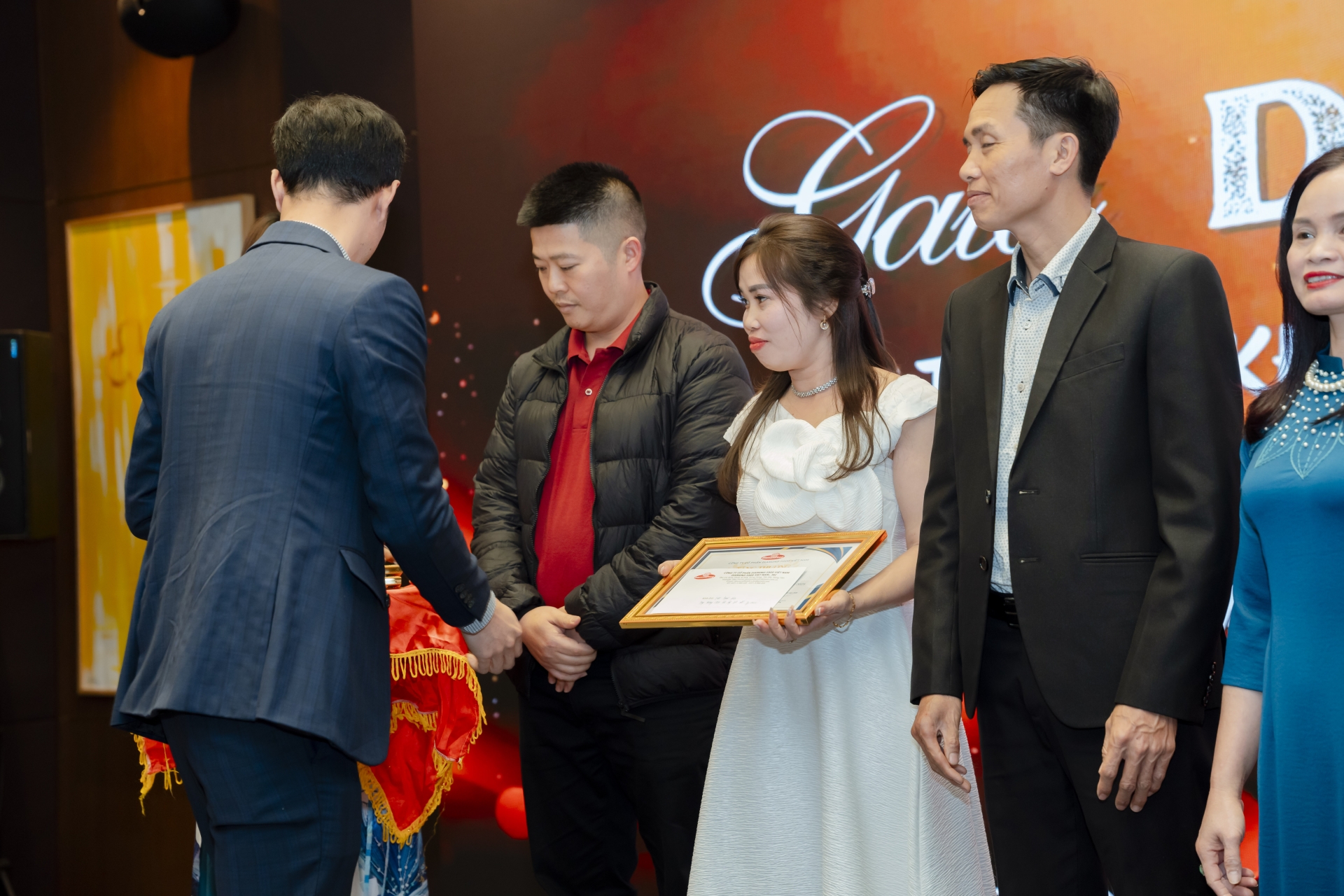 TRI ÂN KHÁCH HÀNG (19/03/2025)