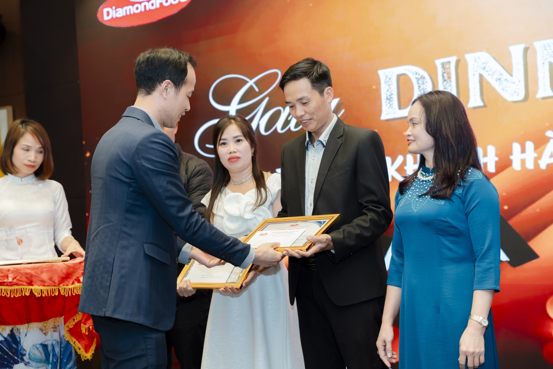 TRI ÂN KHÁCH HÀNG (19/03/2025)