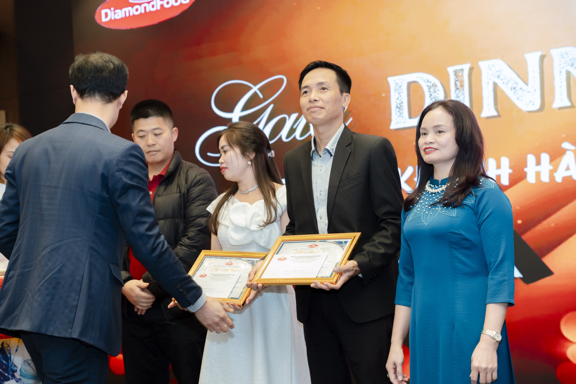 TRI ÂN KHÁCH HÀNG (19/03/2025)