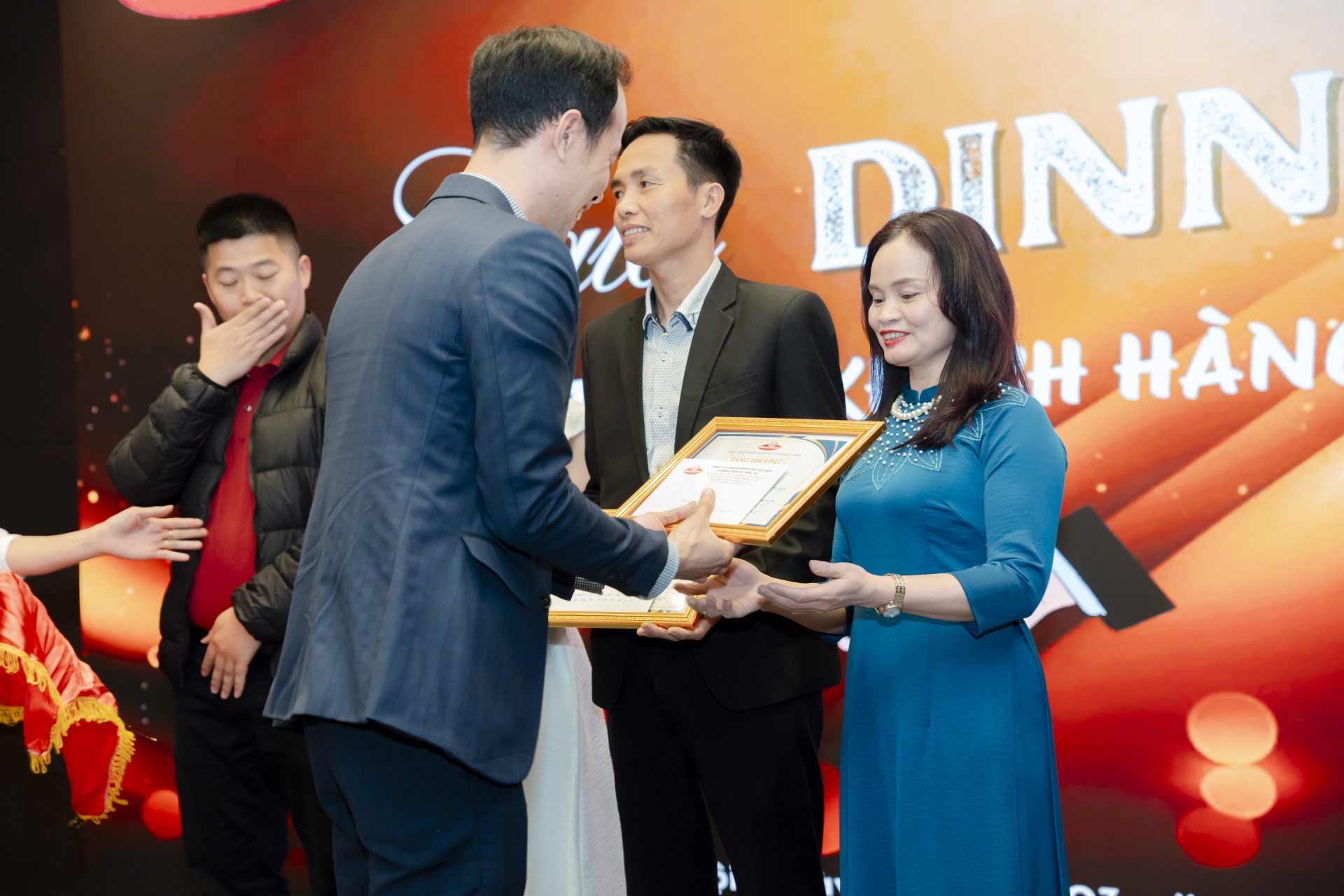 TRI ÂN KHÁCH HÀNG (19/03/2025)