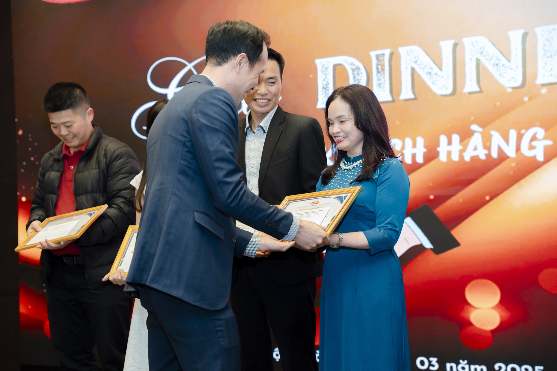 TRI ÂN KHÁCH HÀNG (19/03/2025)