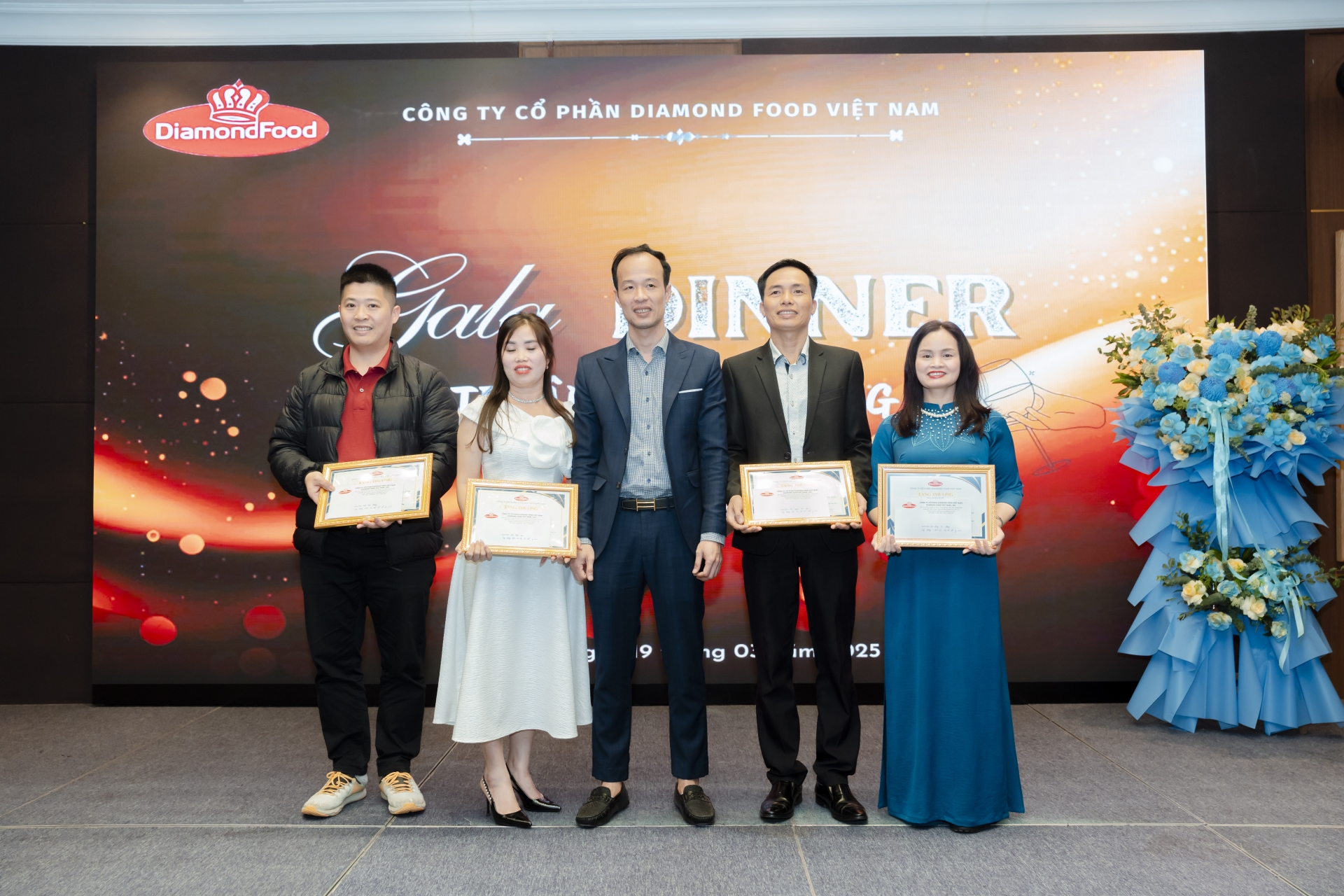 TRI ÂN KHÁCH HÀNG (19/03/2025)