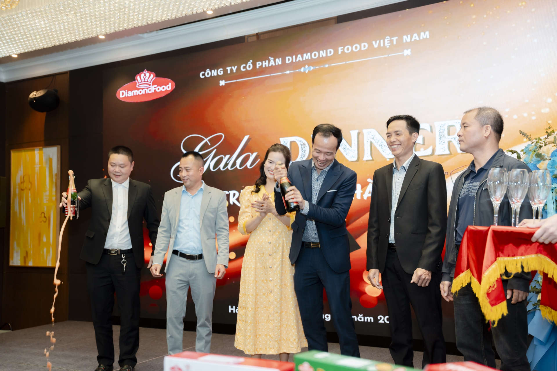 TRI ÂN KHÁCH HÀNG (19/03/2025)