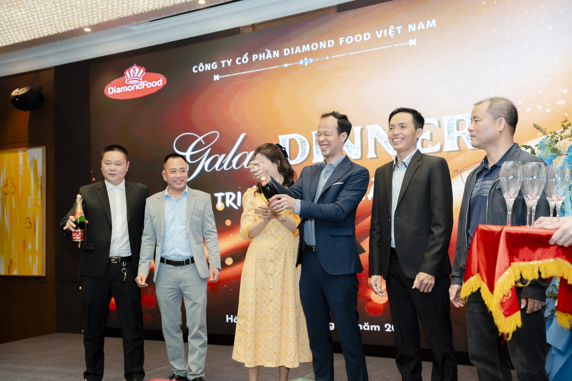 TRI ÂN KHÁCH HÀNG (19/03/2025)