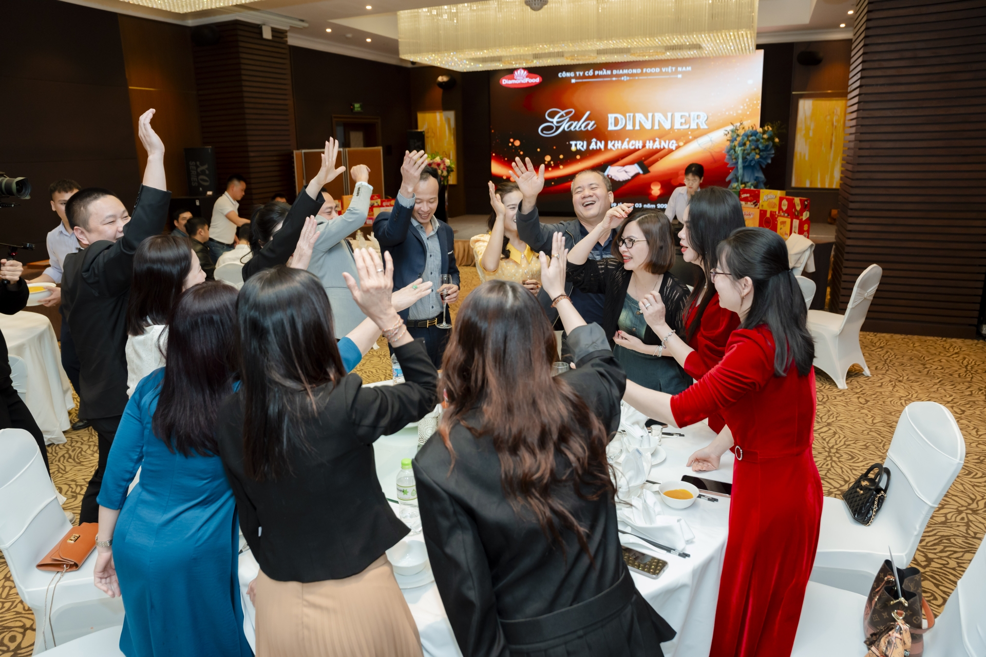 TRI ÂN KHÁCH HÀNG (19/03/2025)