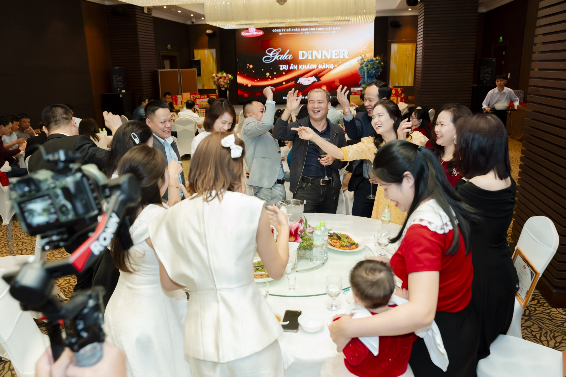 TRI ÂN KHÁCH HÀNG (19/03/2025)