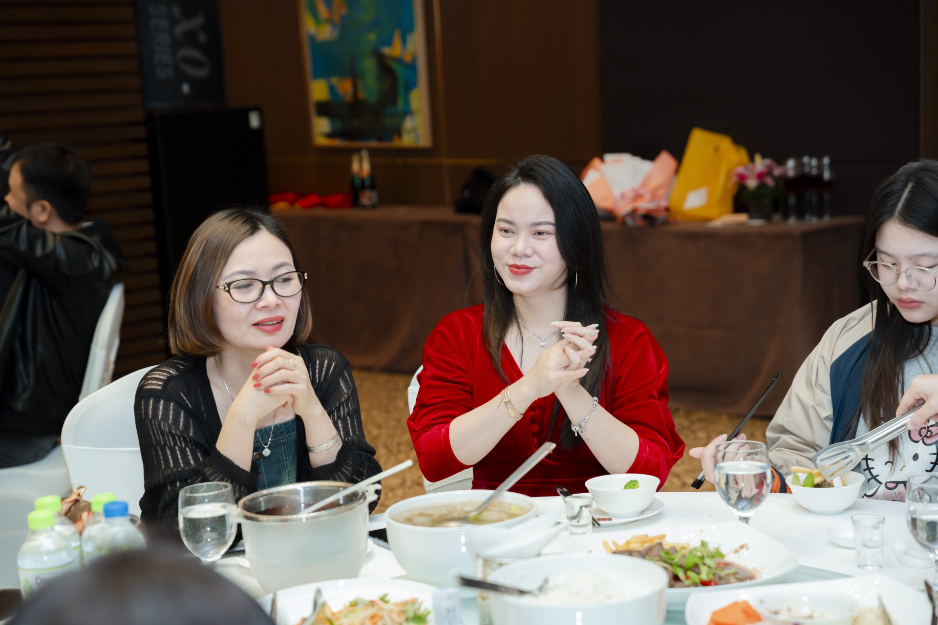 TRI ÂN KHÁCH HÀNG (19/03/2025)