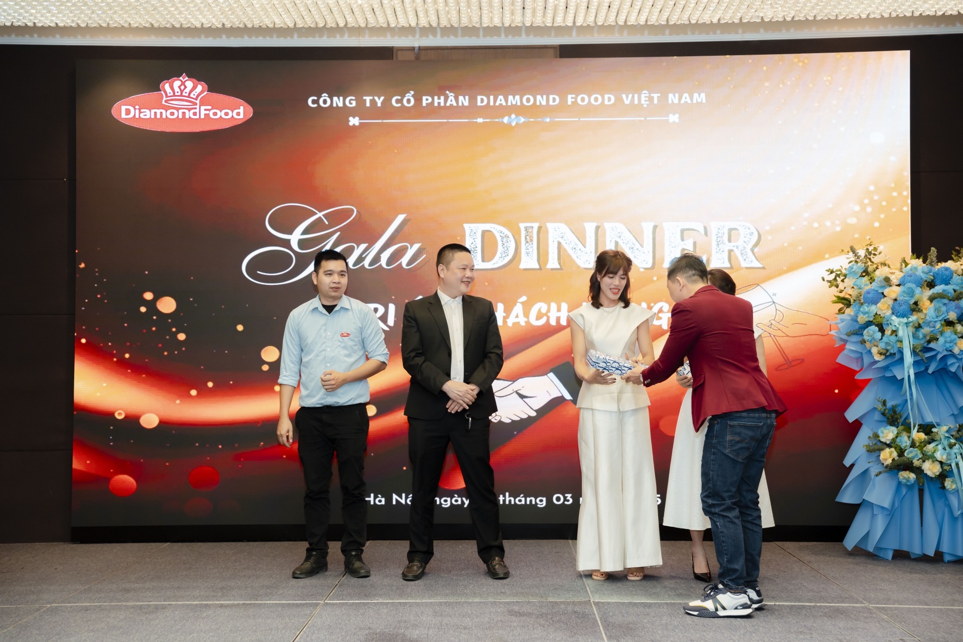 TRI ÂN KHÁCH HÀNG (19/03/2025)