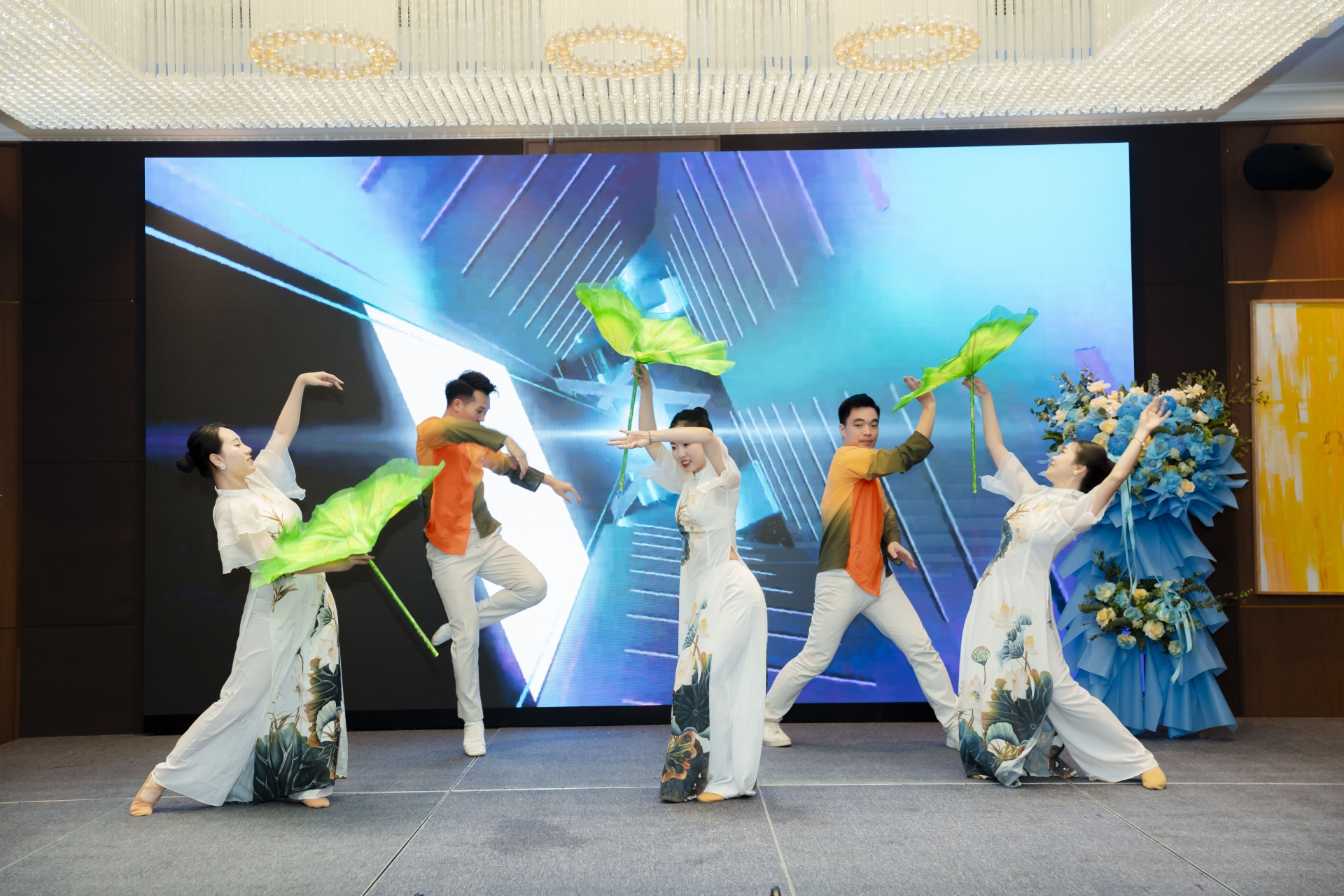 TRI ÂN KHÁCH HÀNG (19/03/2025)