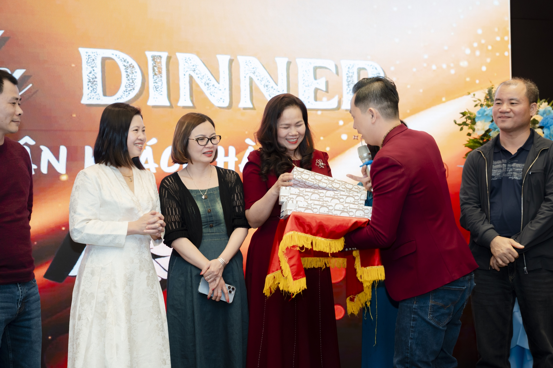 TRI ÂN KHÁCH HÀNG (19/03/2025)