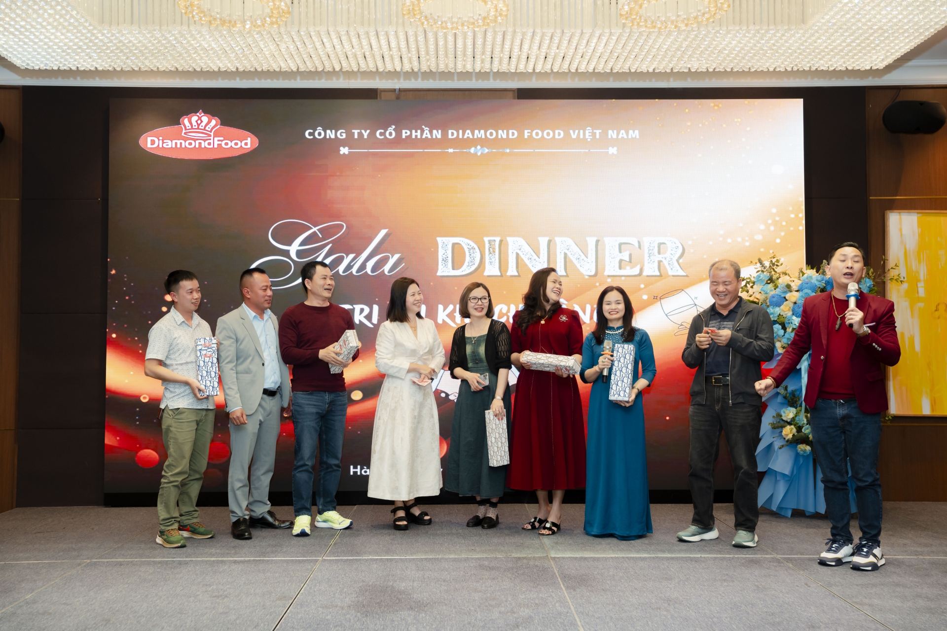 TRI ÂN KHÁCH HÀNG (19/03/2025)